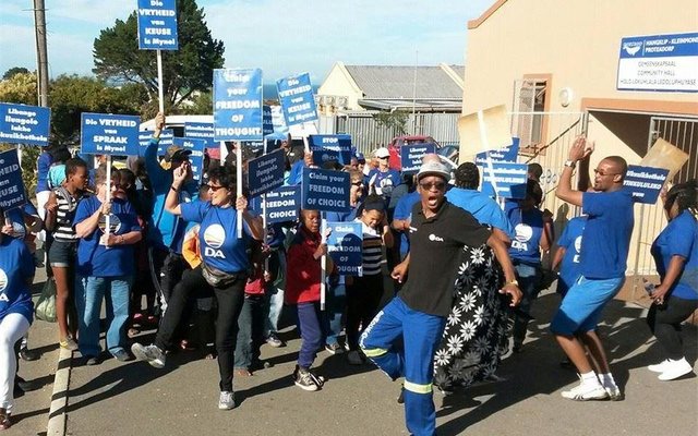 Rdl Riana de Coning tydens die Vryheidsdagoptog